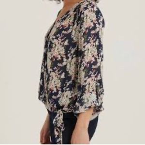 Lucky Brand Floral Print Faux Wrap Top Size Small